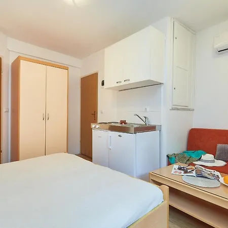Apartment Astor Studio 1 *